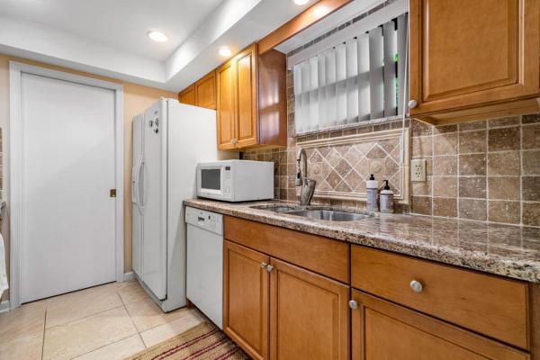 Bagattelle, 13334 Polo Club Rd #238, Wellington, Florida 33414, image 2