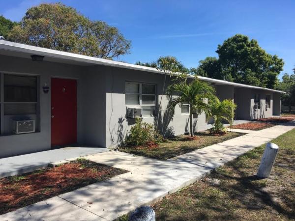 Fort Pierce Residential, 410 N 9th St, Fort Pierce, Florida 34950, image 1