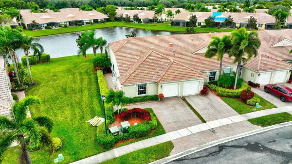 Bridgeport At Baywinds, 9402 Bridgeport Dr, West Palm Beach, Florida 33411, image 1