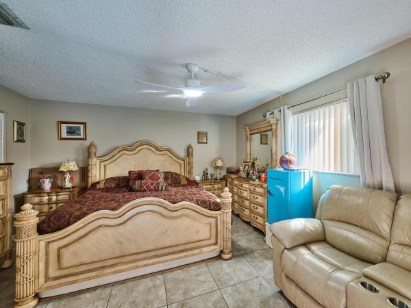 The Country, 4711 Holly Lake Dr, Lake Worth, Florida 33463, image 3