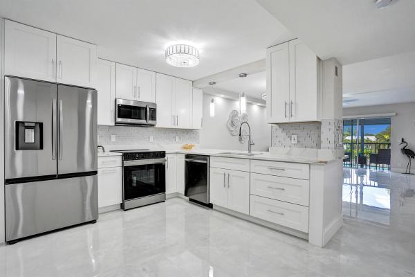 Huntington Lakes 3, 7185 Huntington Ln #304, Delray Beach, Florida 33446, image 1