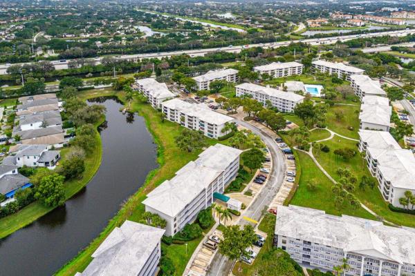 Whitehall, 3630 Whitehall Dr #205, West Palm Beach, Florida 33401, image 2