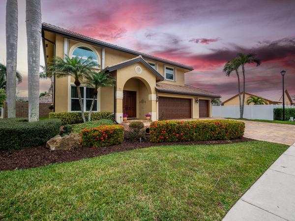 Lakeview Estates, 6659 Blue Bay Cir, Lake Worth, Florida 33467, image 1