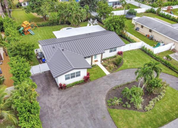 Chapel Hill, 3214 Canal Dr, Boynton Beach, Florida 33435, image 1