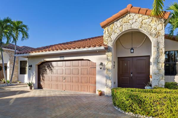 Las Ramblas Country Club, 9827 NW 10th Ter, Pinewood, Florida 33172, image 1