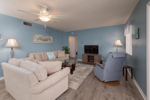 405 Pine Glen Ln #D-2, Greenacres, Florida 33463, image 1