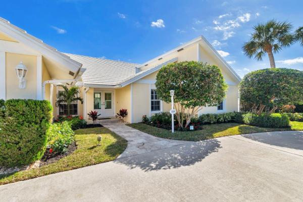 Jupiter Inlet Beach Colony, 109 Lighthouse Dr, Jupiter Inlet Colony, Florida 33469, image 1