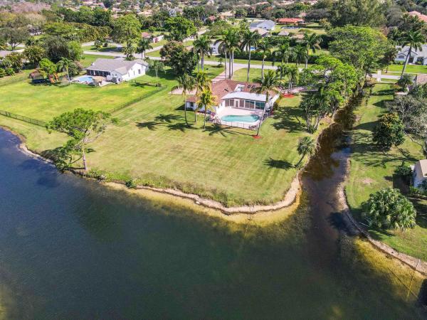 Legend Lake Estates, 4241 Hunting Trl, Lake Worth, Florida 33467, image 1