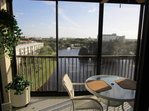 Water Chase At Cypress Bend, 2238 N Cypress Bend Dr #804, Pompano Beach, Florida 33069, image 1