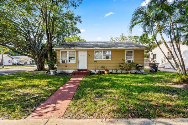 Northwood Pines, 645 32nd St, West Palm Beach, Florida 33407, image 1