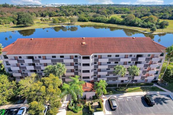 Applewood Village 2, 2766 Carambola Cir #405, Coconut Creek, Florida 33066, image 1