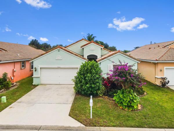 Melrose Verona Lakes, 9520 Lago Dr, Boynton Beach, Florida 33472, image 1