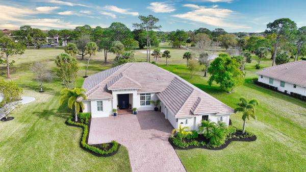 Meadowood Golf & Tennis Club, 2974 Bent Pine Dr, Fort Pierce, Florida 34951, image 1