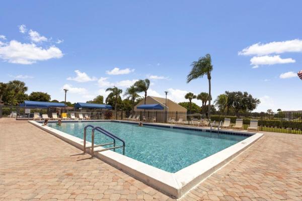 Oliveleaf At Las Verdes, 5190 Las Verdes Cir #224, Delray Beach, Florida 33484, image 2