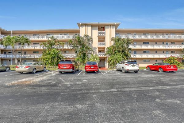 Lake Clarke Gardens, 2669 S Garden Dr #310, Lake Worth Beach, Florida 33461, image 1