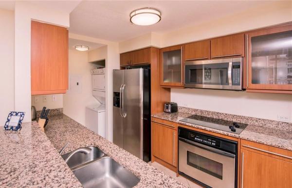 2080 Ocean Drive, 2080 S Ocean Dr #Ph8, Hallandale Beach, Florida 33009, image 1