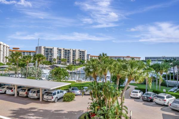 Yacht & Racquet Club Of Boca Raton, 2697 N Ocean Blvd #303-F, Boca Raton, Florida 33431, image 1