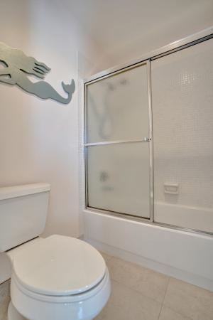 The Pines Of Delray, 1100 Mahogany Way #204, Delray Beach, Florida 33445, image 1
