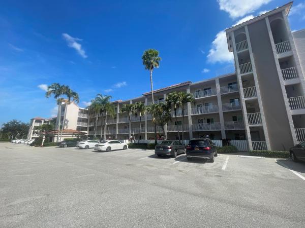Huntington Pointe, 14096 Huntington Pointe Dr #209, Delray Beach, Florida 33484, image 1