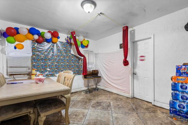 Northwood Pines, 627 32nd St, West Palm Beach, Florida 33407, image 2