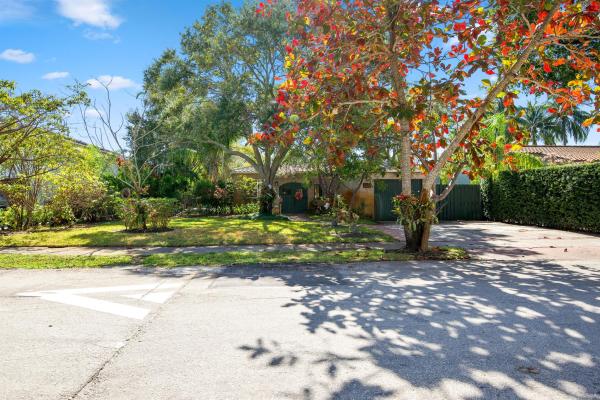 Rio Vista Isles, 800 SE 11th Ct, Fort Lauderdale, Florida 33316, image 1