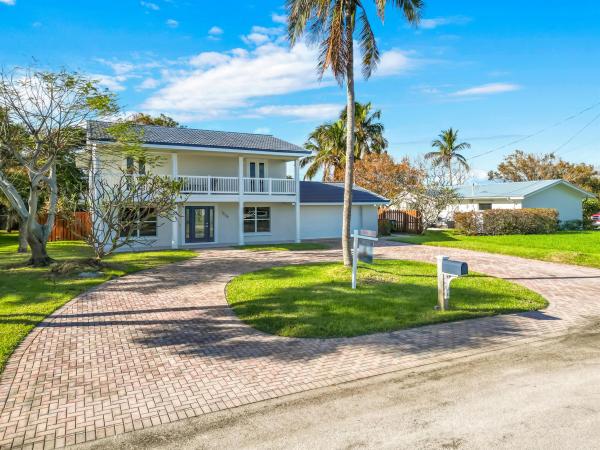 Thumb Point, 1626 Thumb Point Dr, Fort Pierce, Florida 34949, image 1