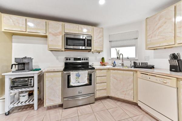 Imperial At Poinciana Place, 3755 Via Poinciana #601, Lake Worth, Florida 33467, image 1