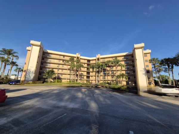 Sunrise Of Palm Beach, 4640 Lucerne Lakes Blvd #304, Lake Worth Beach, Florida 33467, image 1