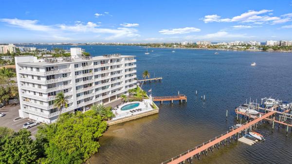 South Sea Islander, 231 E Lantana 402nd Rd #402, Lantana, Florida 33462, image 1