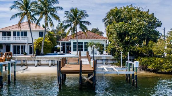 Prosperity Harbor North, 714 Sandy Point Ln, North Palm Beach, Florida 33410, image 1