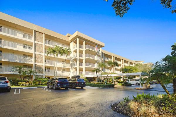 Oaks Way At Palm-Aire, 3503 Oaks Way #513, Pompano Beach, Florida 33069, image 1