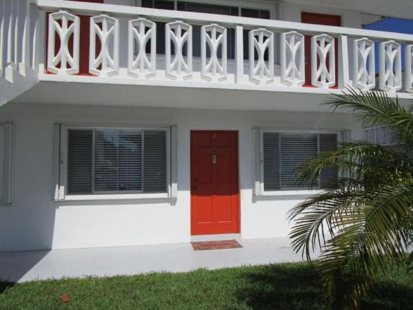 Lakeside Point Gardens, 2020 Lake Osborne Dr #2, Lake Worth Beach, Florida 33461, image 2