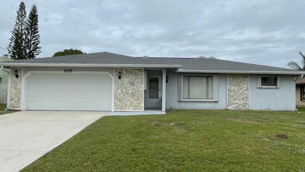 1257 SE Mcfarlane Ave, Port St. Lucie, Florida 34952, image 1