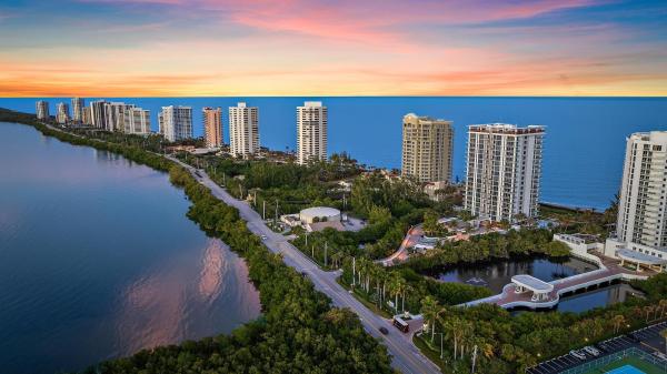 Martinique, 4100 N Ocean Dr #104, Riviera Beach, Florida 33404, image 1