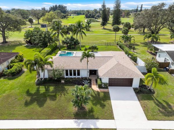 Palm Beach National Golf & Country Club Estates, 7314 Oakmont Dr, Lake Worth Beach, Florida 33467, image 1