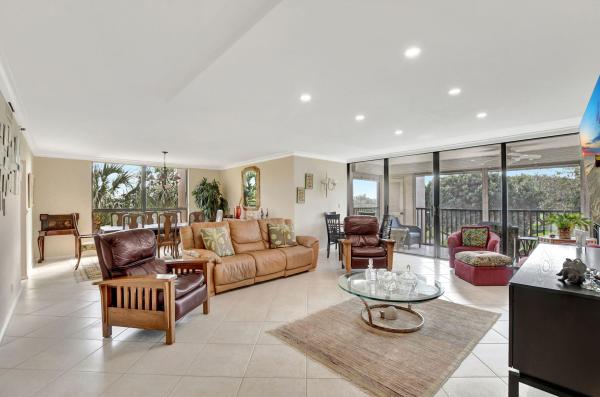 Laurel Oaks At Boca West Country Club, 20090 Boca West Dr #344, Boca Raton, Florida 33434, image 1