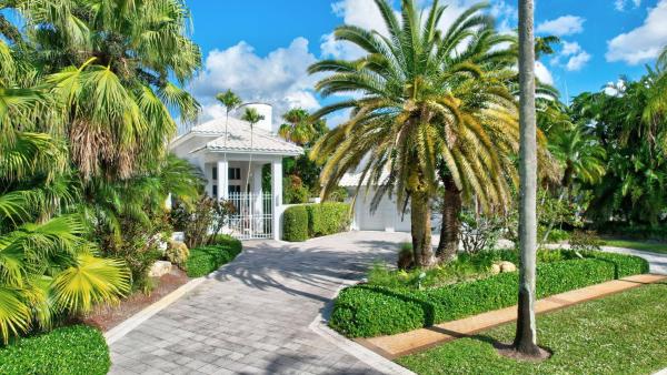 St Andrews Country Club, 17080 Castlebay Ct, Boca Raton, Florida 33496, image 1