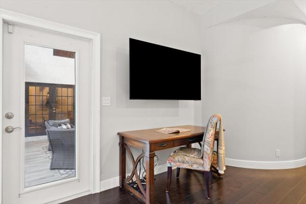 Colonnade At Glen Oaks, 4563 NW 26th Ave, Boca Raton, Florida 33434, image 1