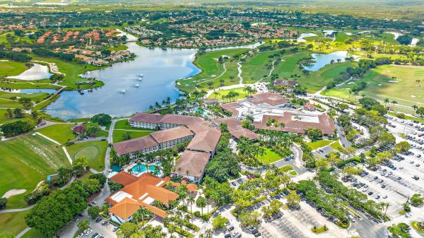 Glengary, 9 Old Fence Rd, Palm Beach Gardens, Florida 33418, image 1