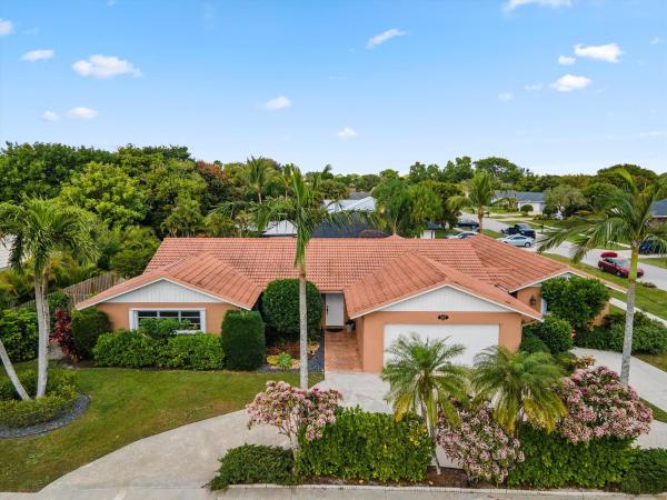 South Shore Of Wellington, 1805 The 12th Fairway, Wellington, Florida 33414, image 1