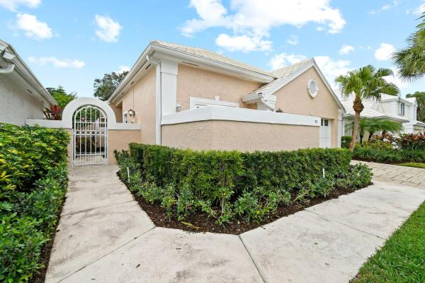 Barclay Club, 58 Windsor Ln, Palm Beach Gardens, Florida 33418, image 1