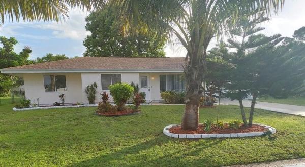 Parks Edge, 433 SW Eastport Cir, Port St. Lucie, Florida 34953, image 1