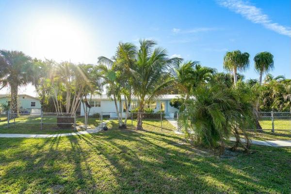 Palm Beach Gardens No HOA, 8719 40th Ter, Palm Beach Gardens, Florida 33410, image 1