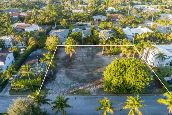 Lakewood, 319 E Lakewood Rd, West Palm Beach, Florida 33405, image 1