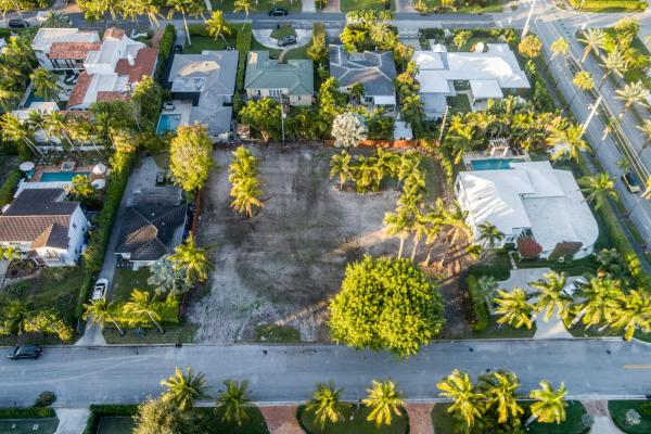 Lakewood, 319 E Lakewood Rd, West Palm Beach, Florida 33405, image 1
