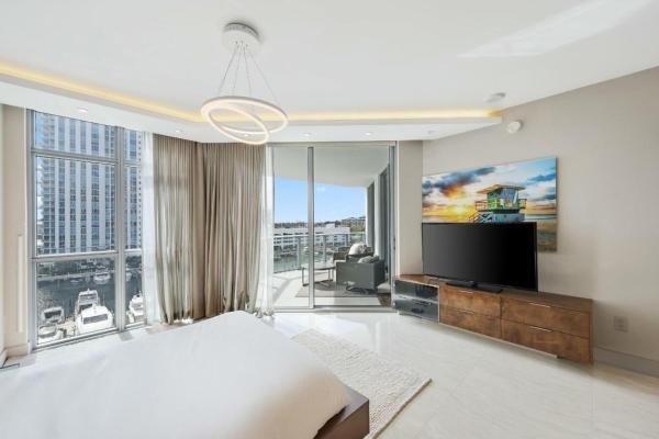 North Tower At Marina Palms, 17301 Biscayne Blvd #707, North Miami Beach, Florida 33160, image 1