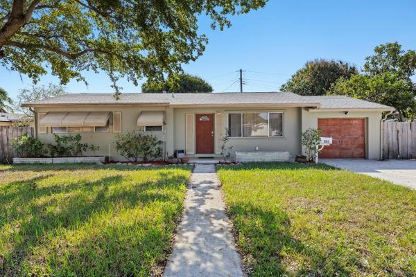 Kelsey City, 604 Flagler Blvd, Lake Park, Florida 33403, image 1