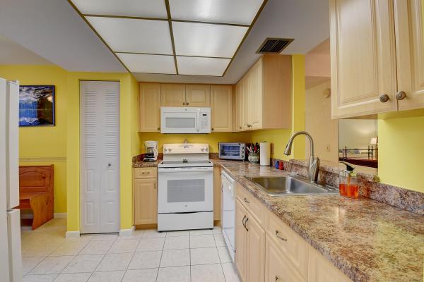 Abbey Village, 7 Willowbrook Ln #103, Delray Beach, Florida 33446, image 1