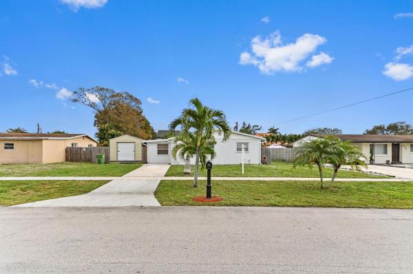 Palm Springs Village, 436 Gulfstream Rd, Palm Springs, Florida 33461, image 1