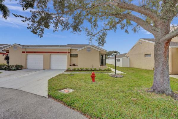 Villas On The Green, 4540 Amherst Cir #101, West Palm Beach, Florida 33417, image 1